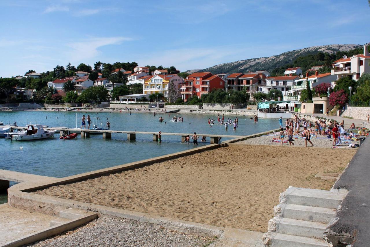 Apartments With A Parking Space Rab - 16359 Banjol Εξωτερικό φωτογραφία