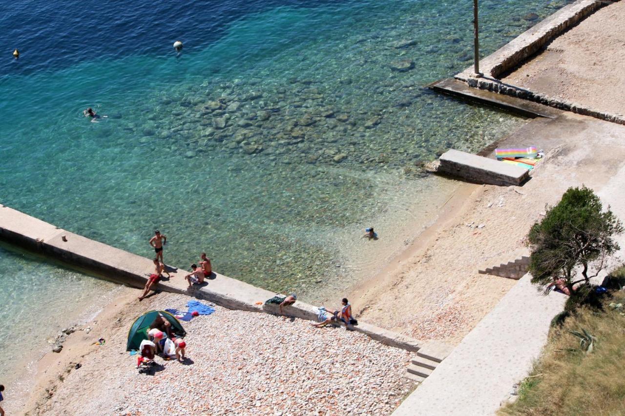 Apartments With A Parking Space Rab - 16359 Banjol Εξωτερικό φωτογραφία